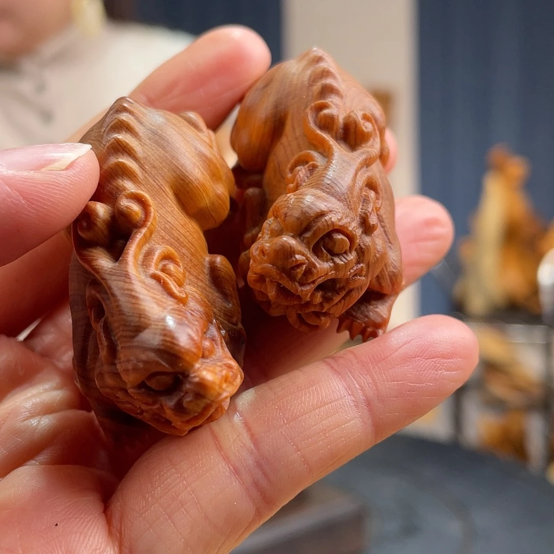 柏木（崖柏）手把件