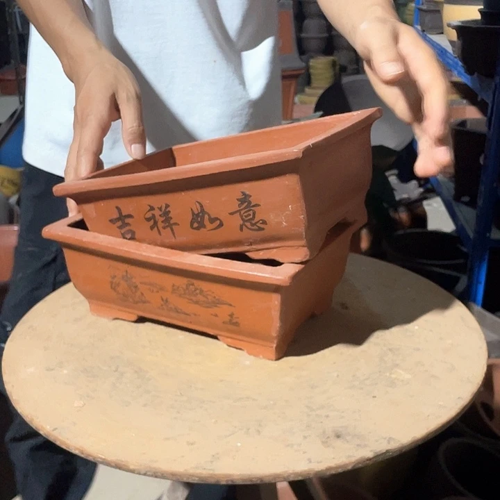 26-26红色马槽花盆花盆
