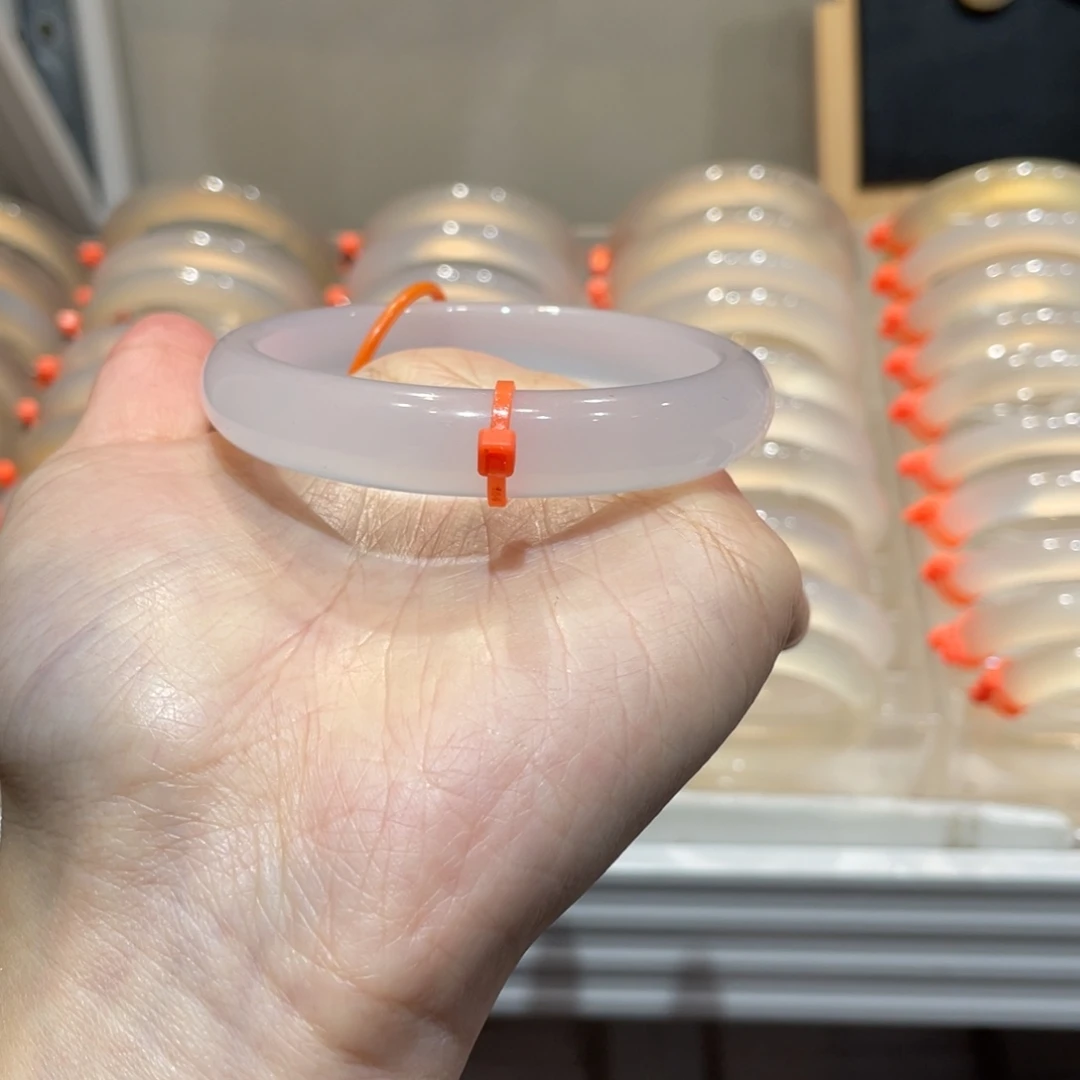 陈***娘玛瑙/玉髓未镶嵌手镯@定向白月光@【56】