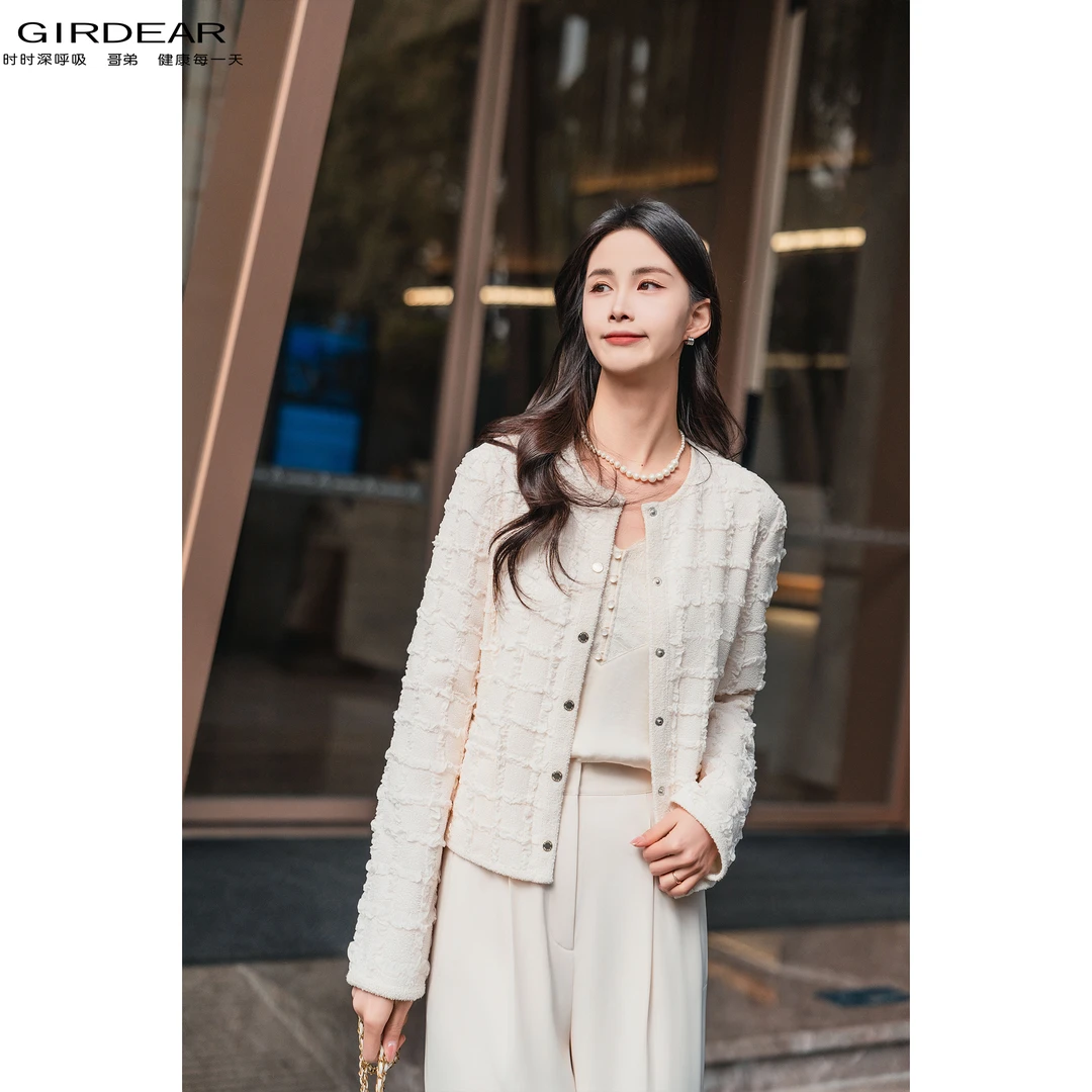 GIRDEAR/哥弟新款质感时尚百搭复古小香风显瘦短外套女士 1400512