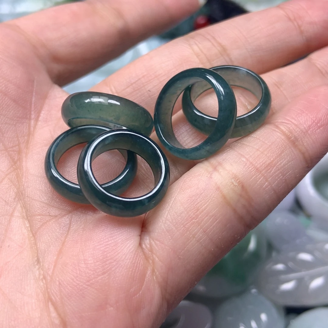 翡翠颈饰未镶嵌天然翡翠多样性发一个