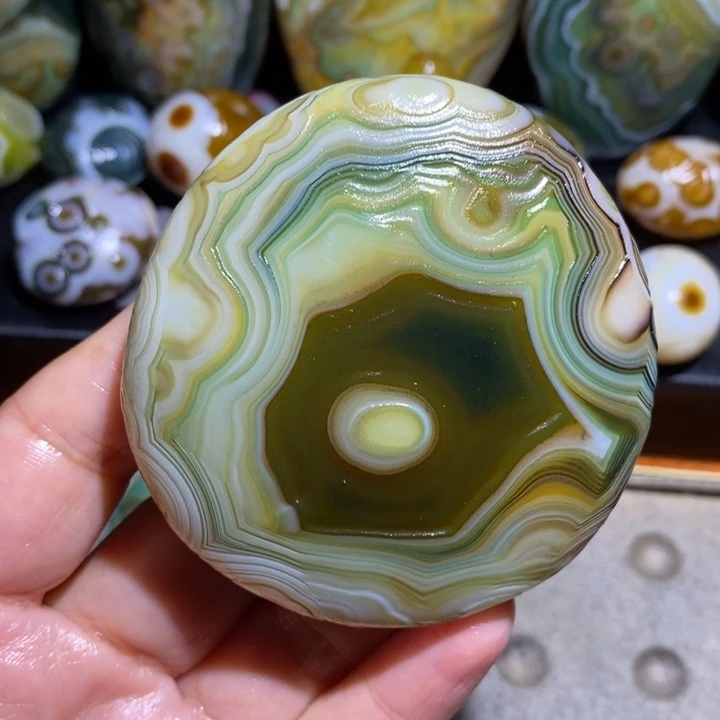 未镶嵌玛瑙/玉髓珠宝半成品160
