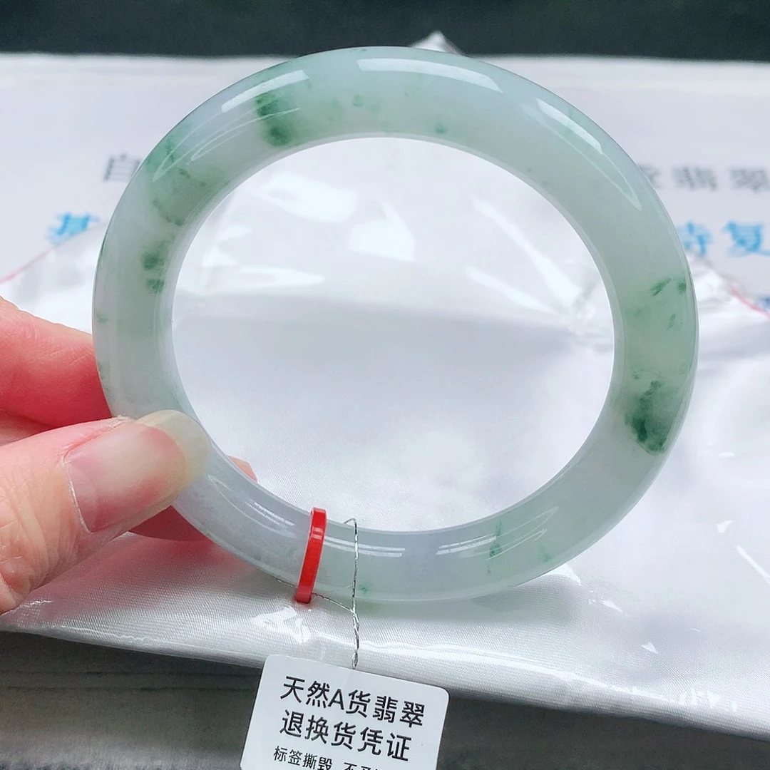 翡翠手镯未镶嵌56圆条