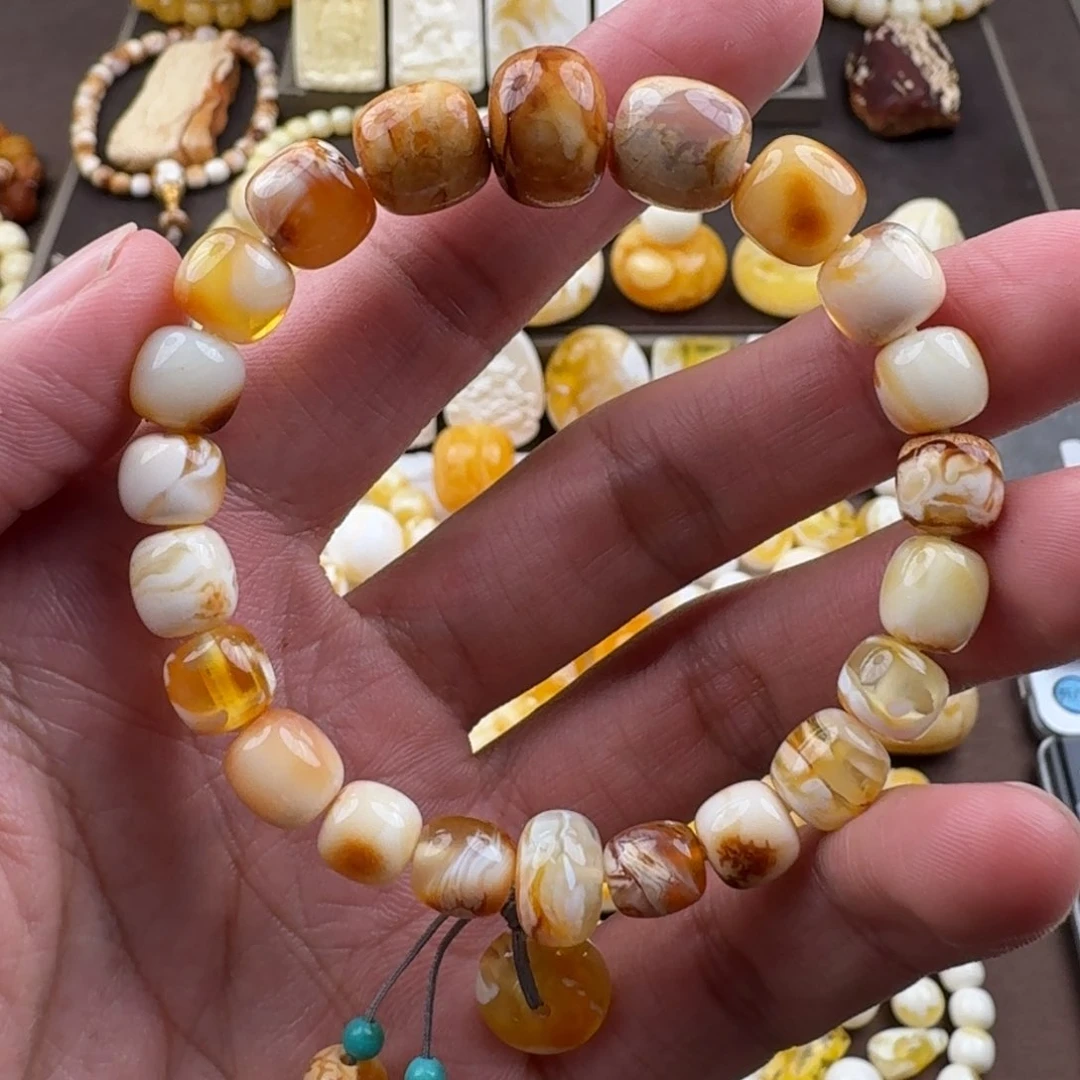 未镶嵌琥珀裸石蜜蜡