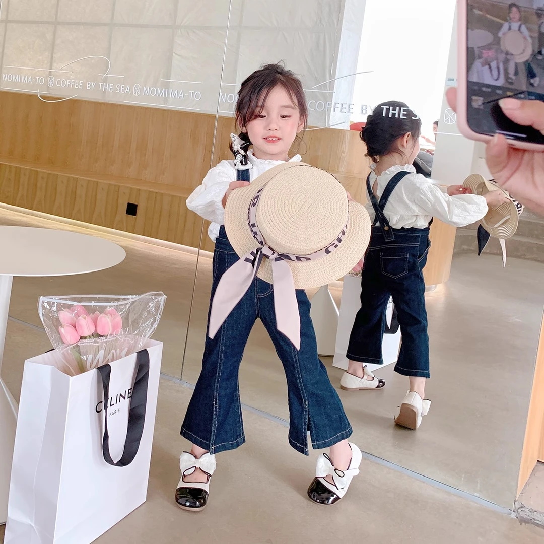 爱上靓妞女童牛仔背带裤新款儿童女孩宝宝开叉韩版喇叭裤q