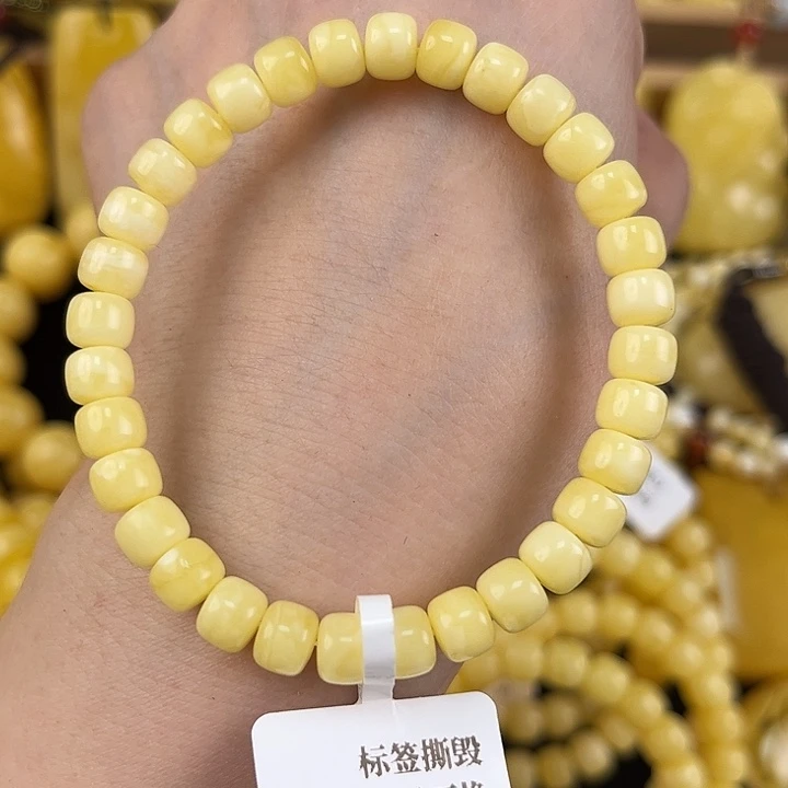 未镶嵌琥珀裸石琥珀，