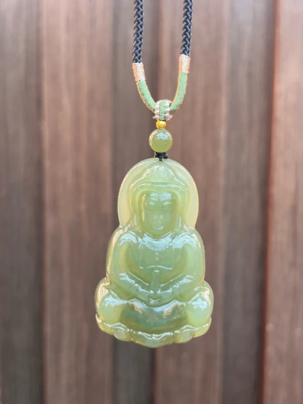 2671和田玉观音规格约：48*32*11 多样性发其一