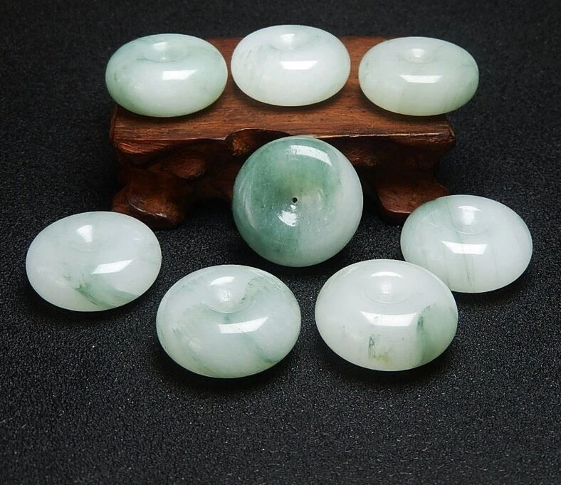 天山翠平安扣吊坠冰透白色男女款（多样性发货非全部上架）