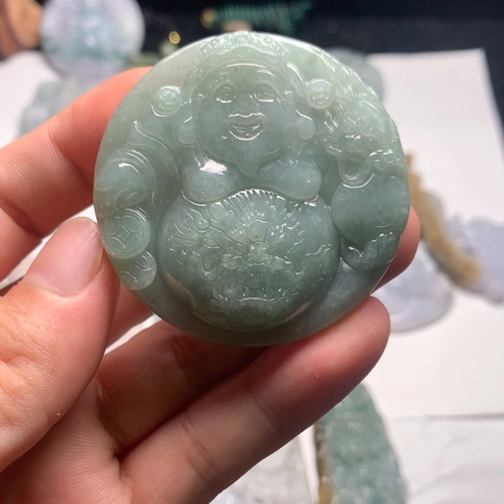 翡翠未镶嵌颈饰财爷40