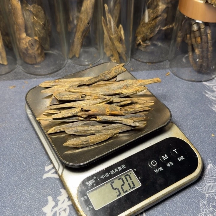 木“****麻海南张勺子沉水浮树心50克