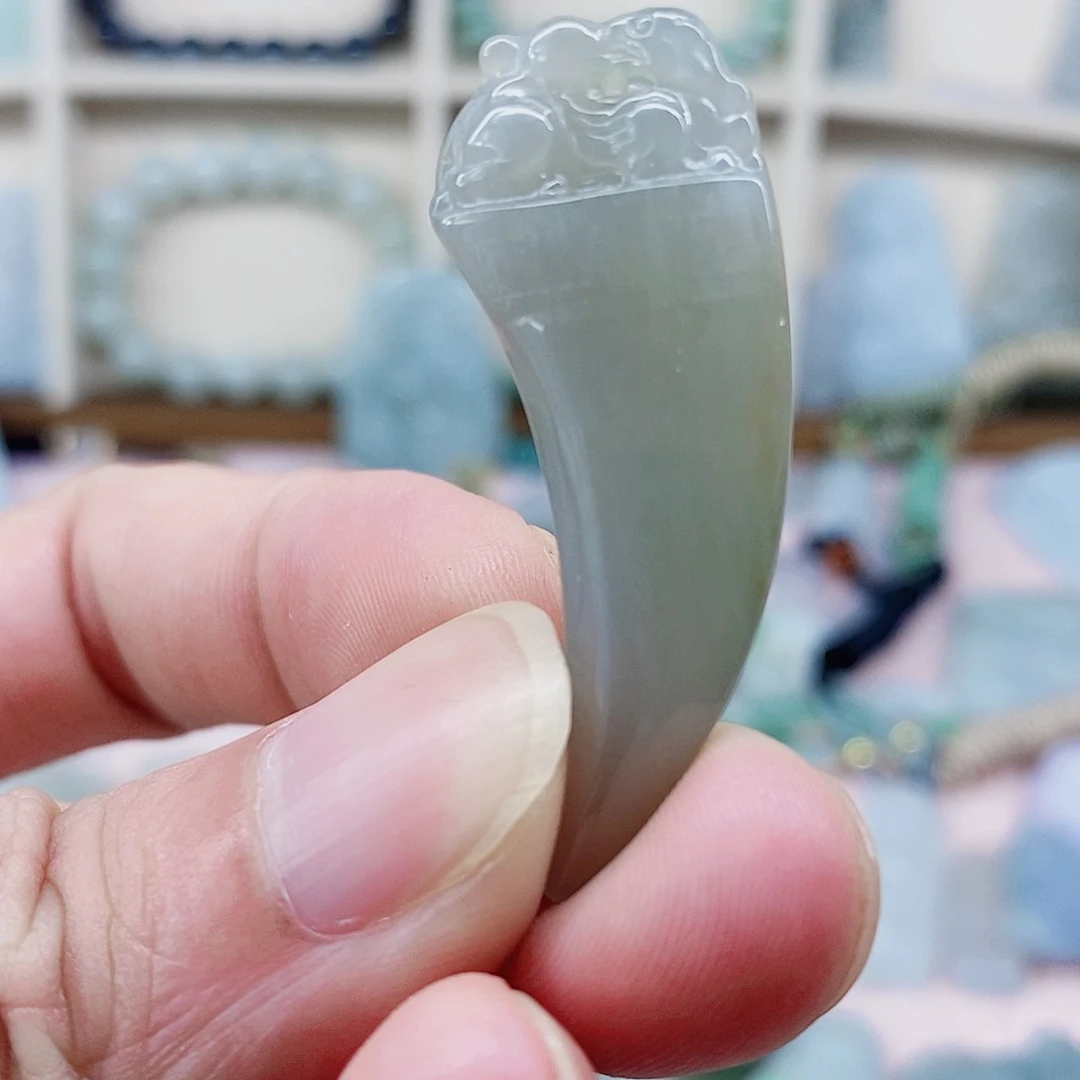 吊坠(不含链)未镶嵌翡翠天然