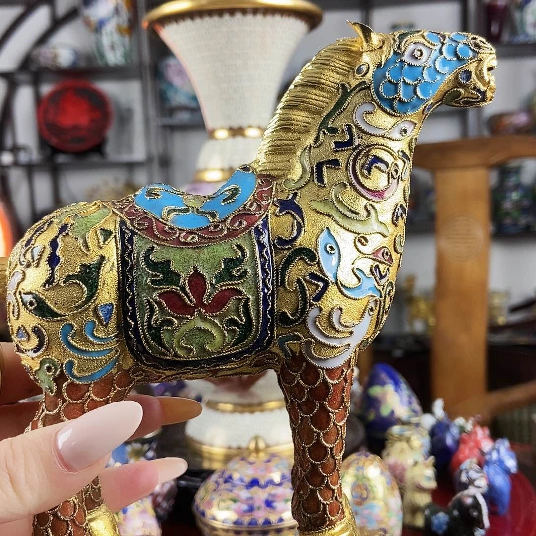 燕***铜景泰蓝花丝金地唐马