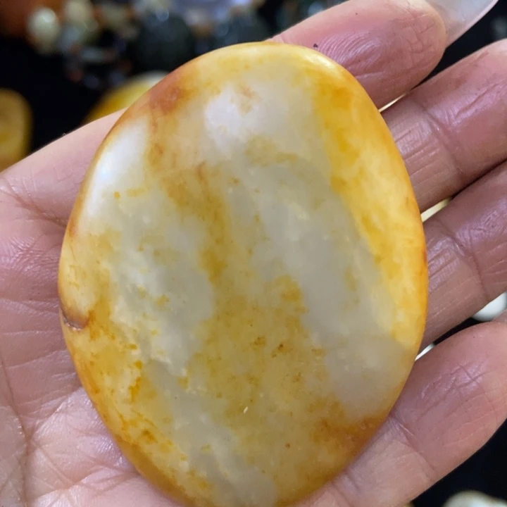 和田玉（糖玉）未镶嵌挂件