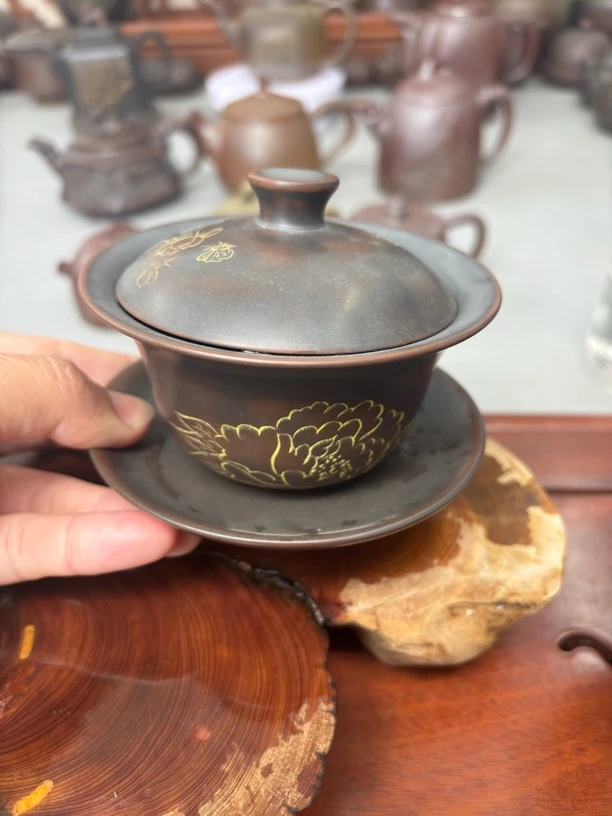 广西钦州坭兴陶 刘裕东  黄兰 刻兰花 盖碗 容量120ml左右