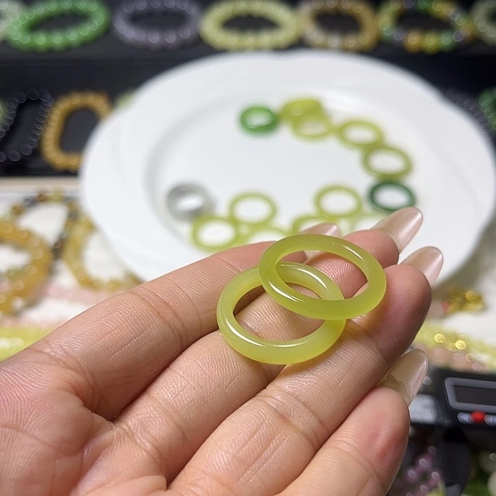 征***腾和田玉戒指未镶嵌