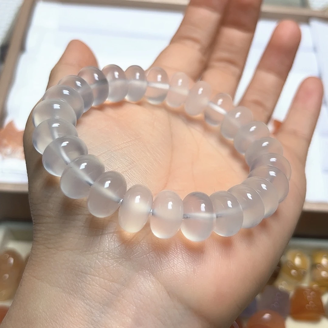 一***病玛瑙/玉髓颈饰合金