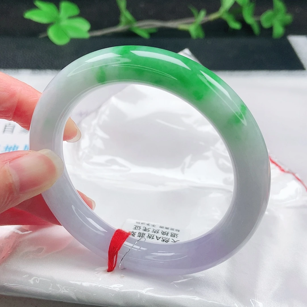 翡翠手镯未镶嵌57圈