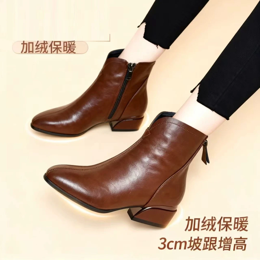 2025新款秋冬保暖粗跟靴子时尚百搭气质尖头加绒小短靴高跟