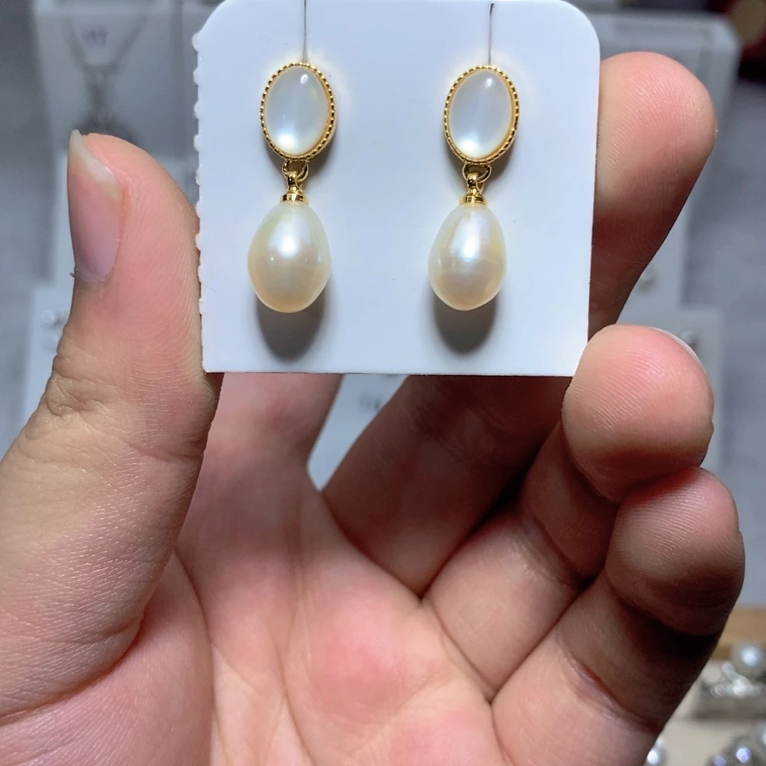 淡水珍珠银S925镶嵌耳饰