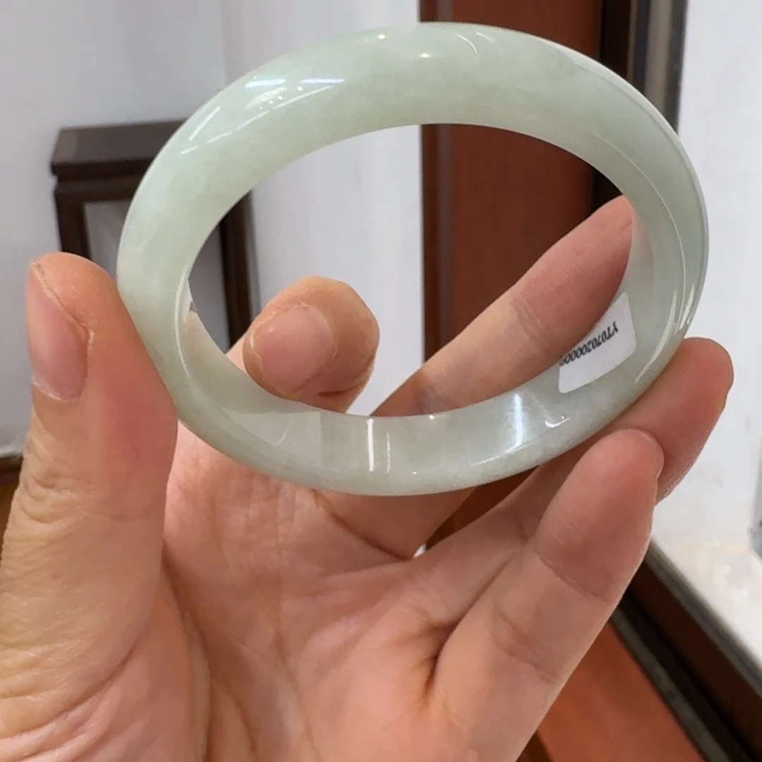 翡翠未镶嵌手镯手镯