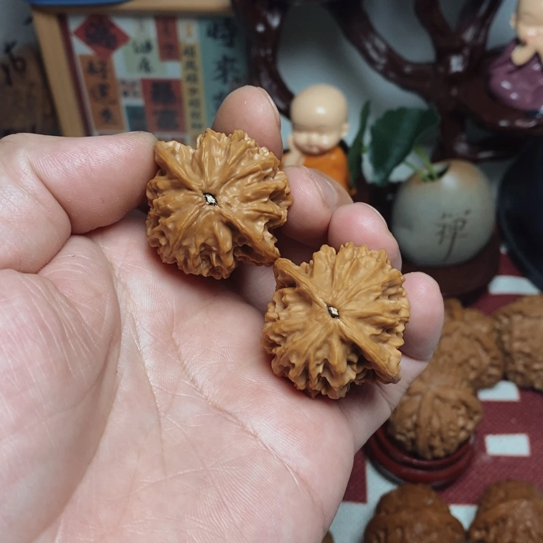 文玩核桃把件金牛 35 39.99