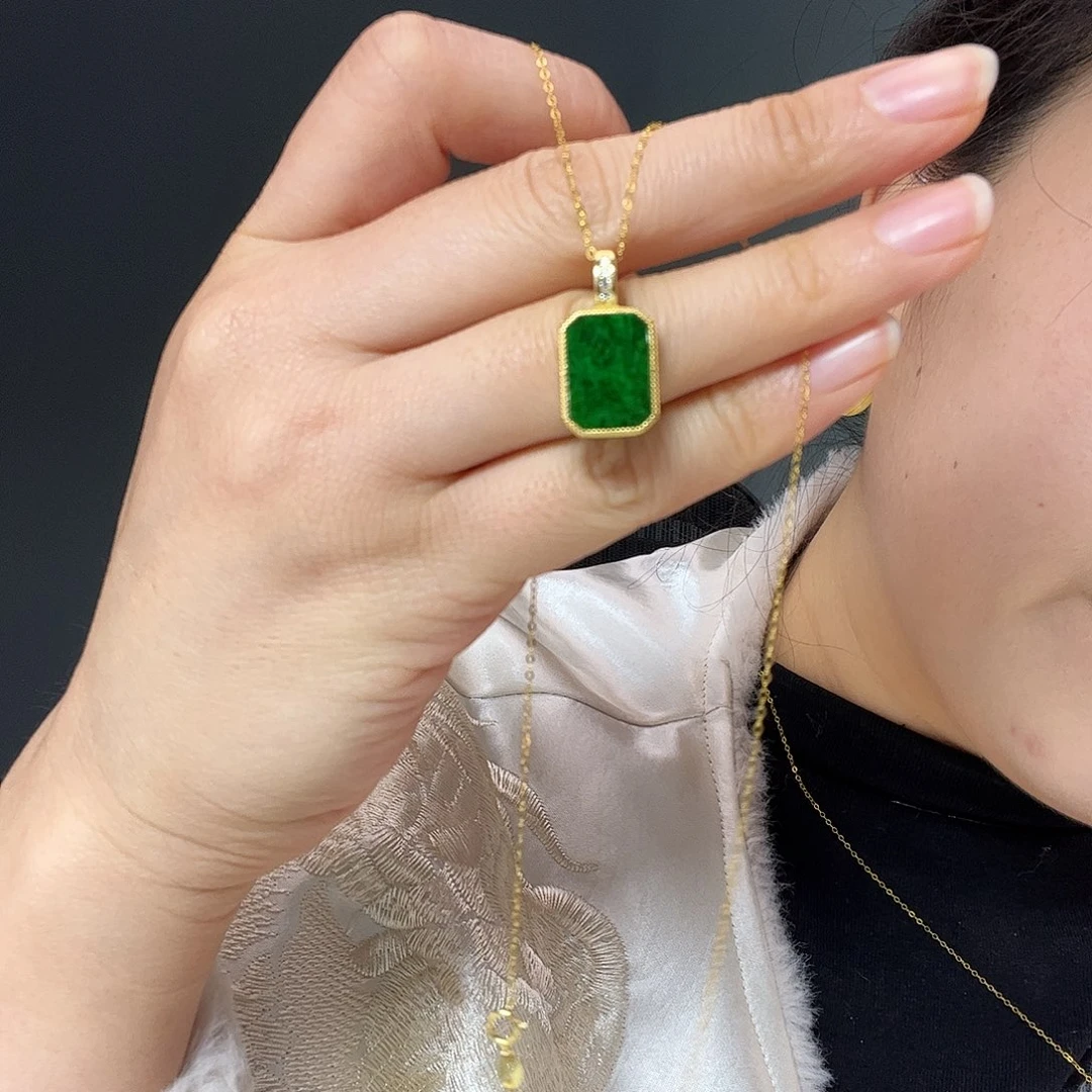 翡翠银S925镶嵌耳饰天然翡翠吊坠