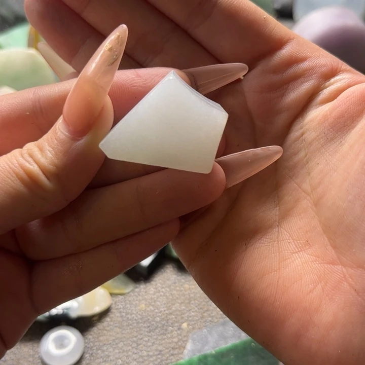 定制翡翠未镶嵌田***飞翡翠定制