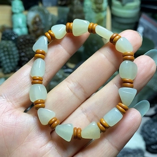 未镶嵌和田玉（糖玉）珠宝半成品