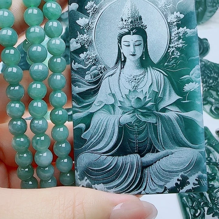 翡翠未镶嵌颈饰多样性发货天然的A货翡翠