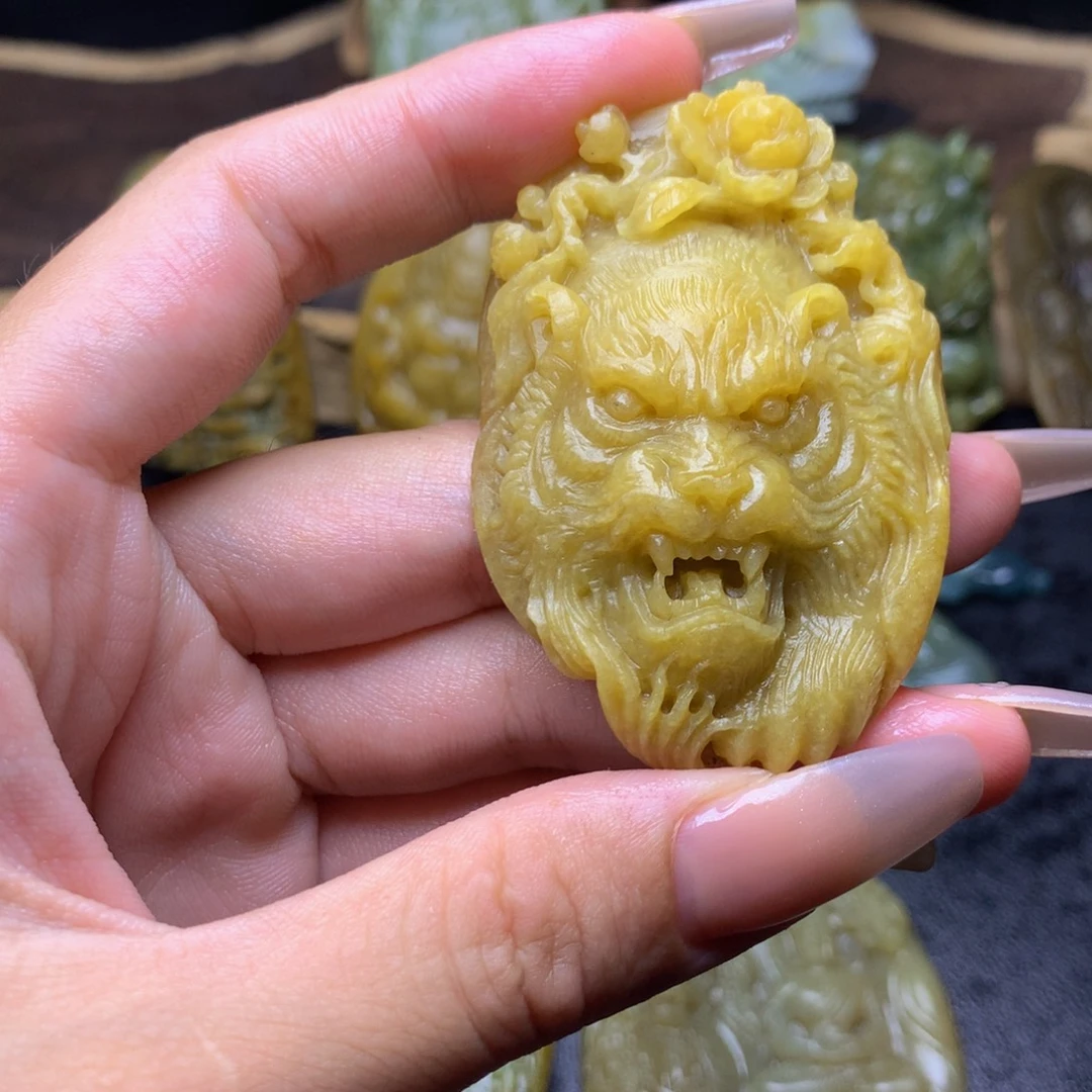 嘉***怡定制翡翠未镶嵌翡翠