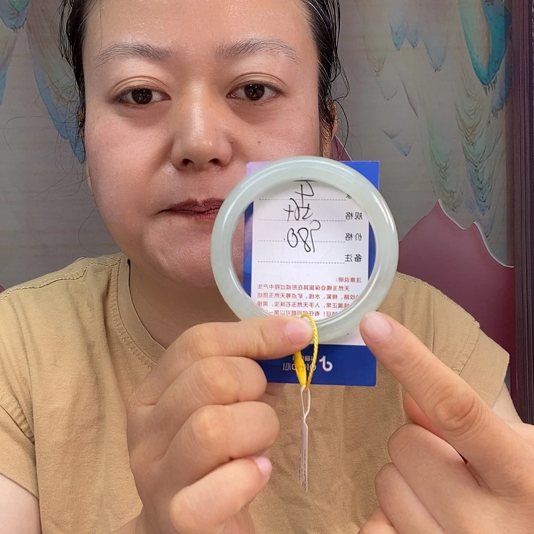 和田玉手镯未镶嵌温*