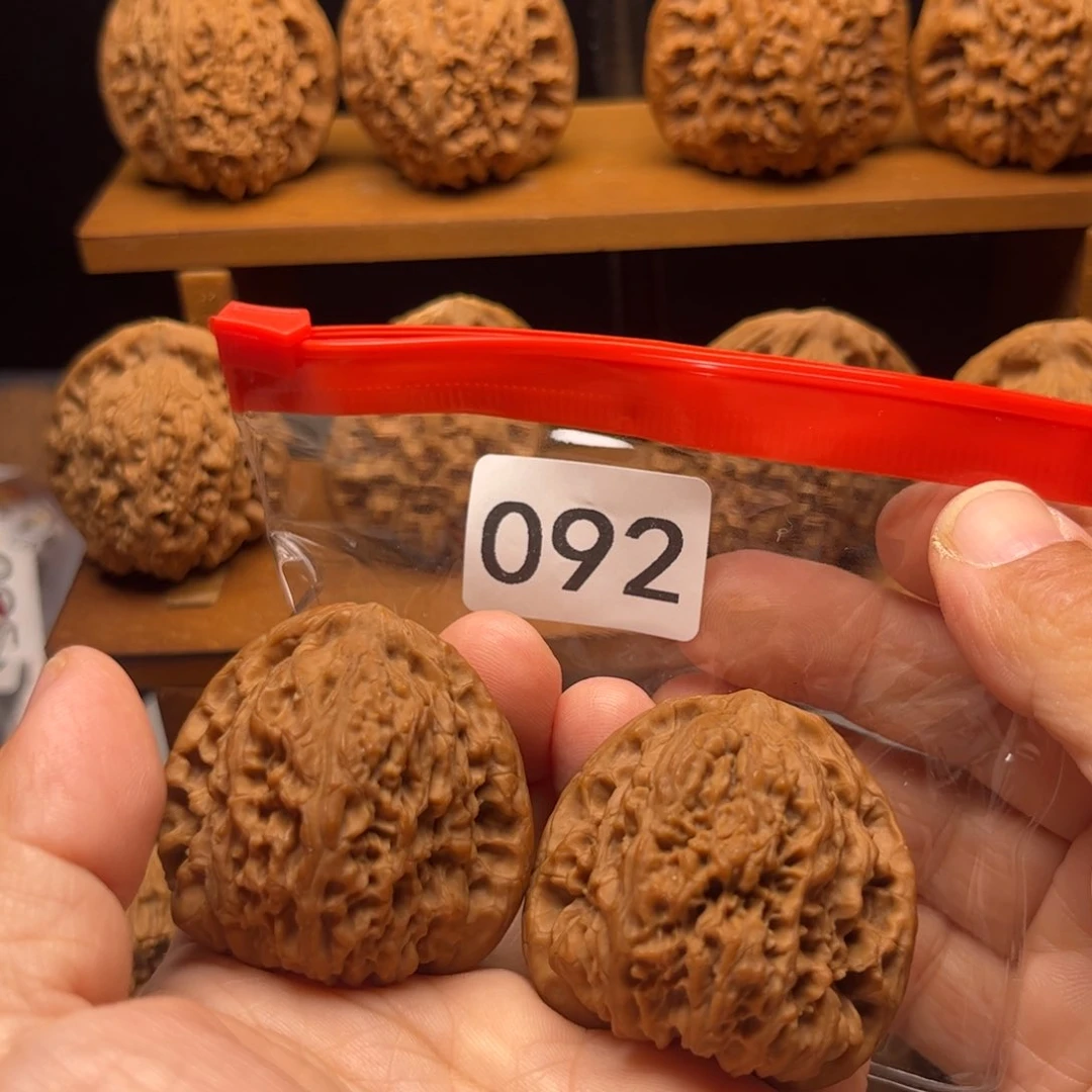 吊坠文玩核桃三角将40