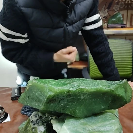 ****y蛇纹石玉未镶嵌原石