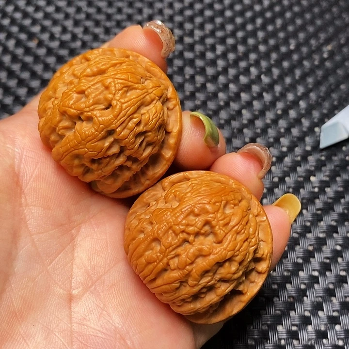 文玩核桃把件秦岭核桃