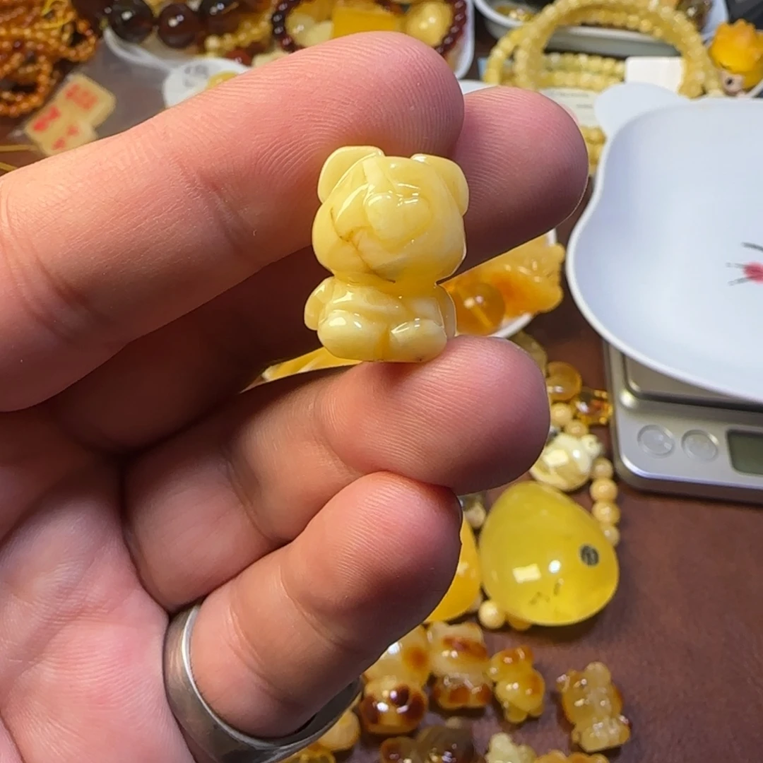 琥珀未镶嵌裸石2.14克