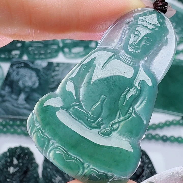 翡翠未镶嵌颈饰111