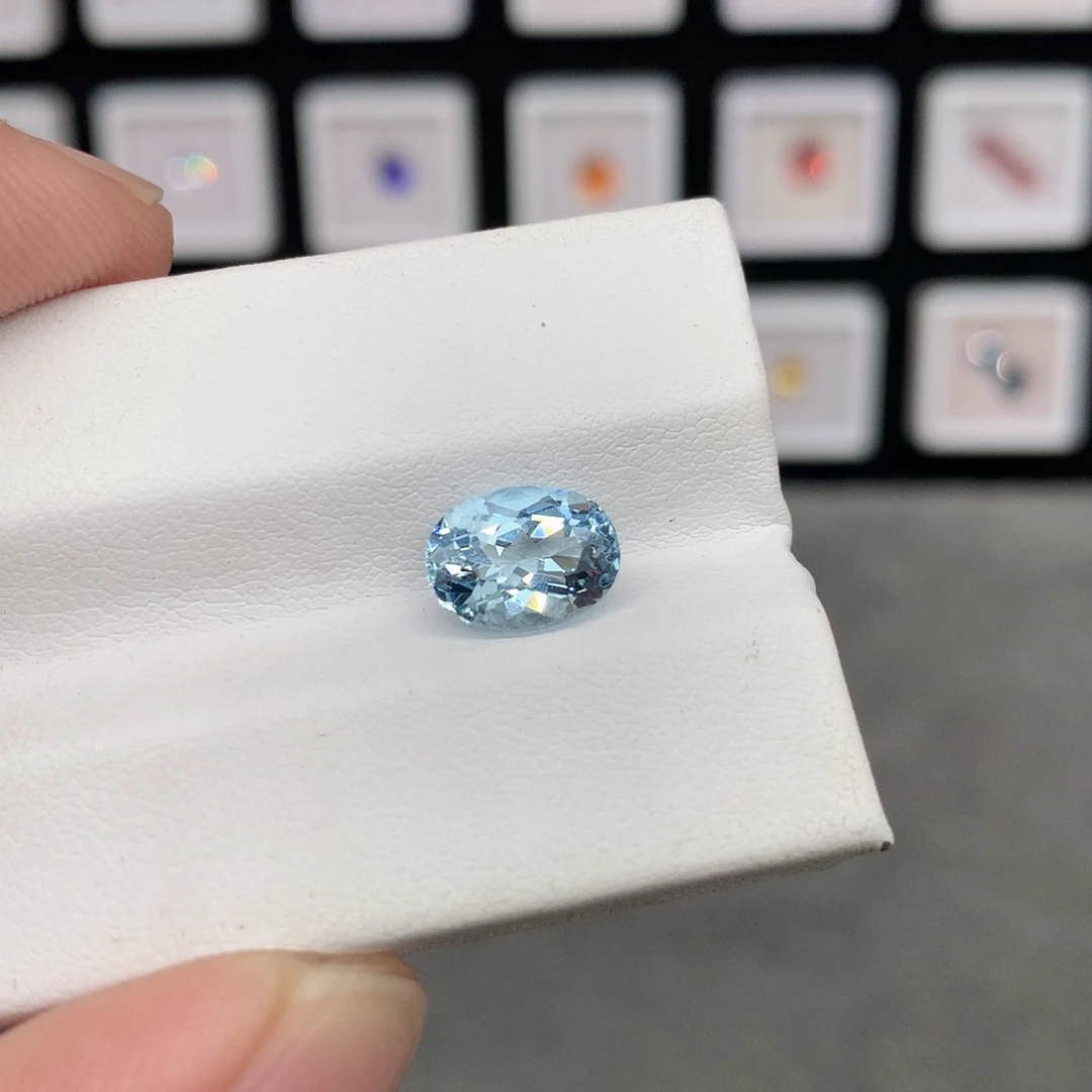 海蓝宝石裸石2.05克拉