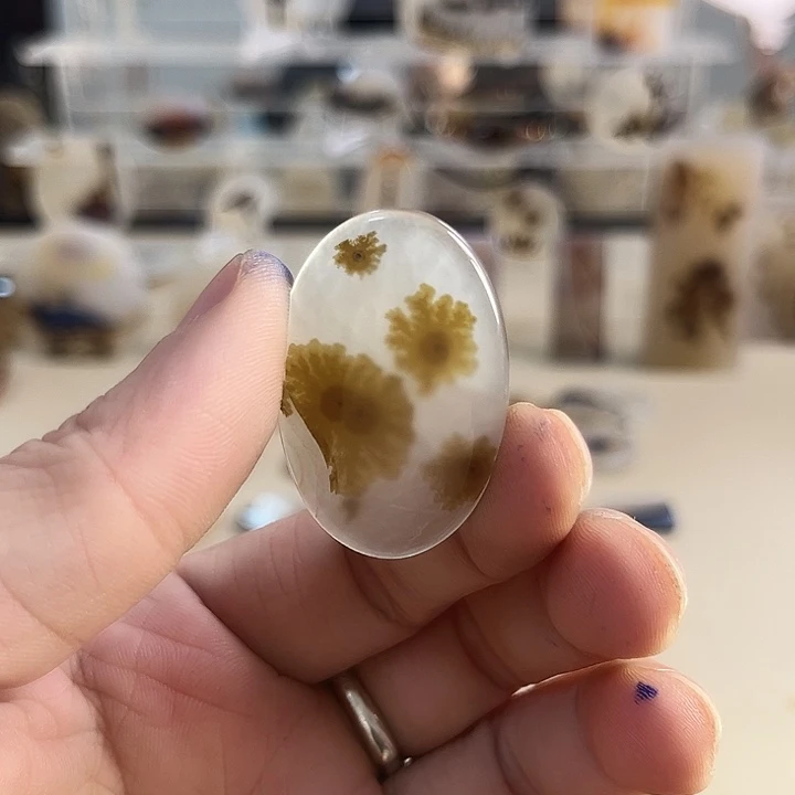 玛瑙/玉髓吊坠(不含链)未镶嵌软****?