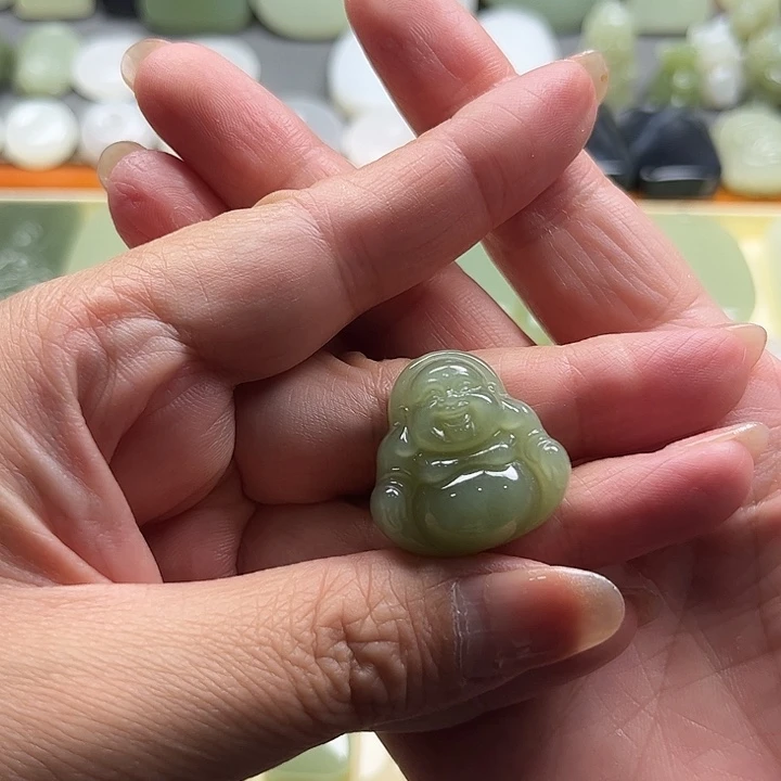 颈饰未镶嵌和田玉瑞*