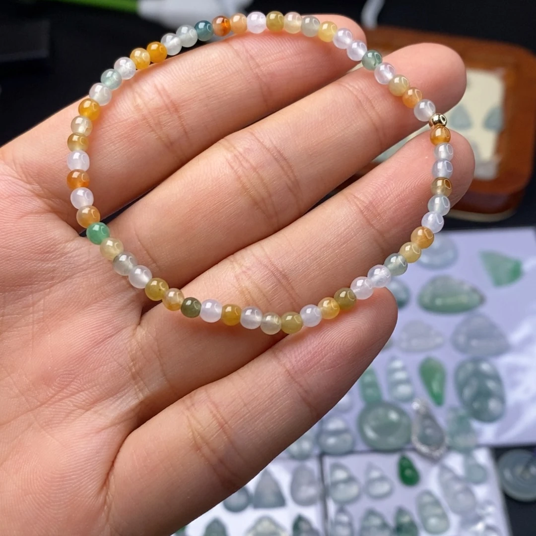 翡翠未镶嵌颈饰大漏