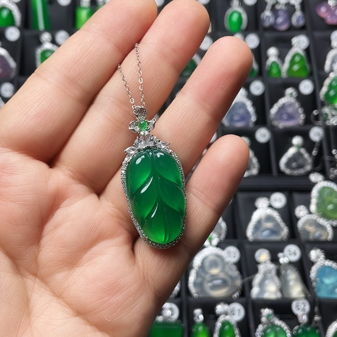 玛瑙/玉髓颈饰合金