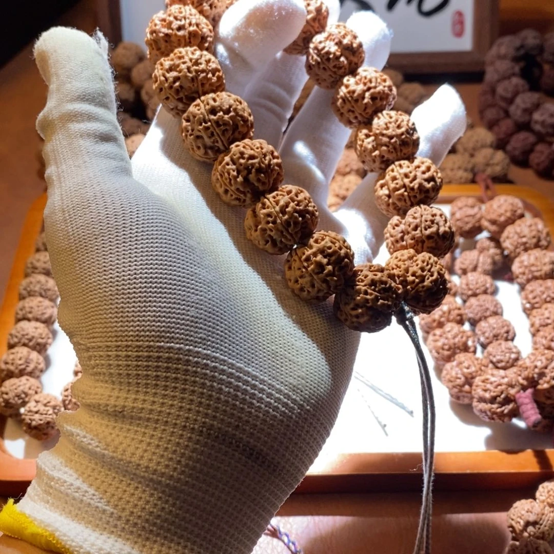 金刚菩提手串深****主23超头玉骨梅花