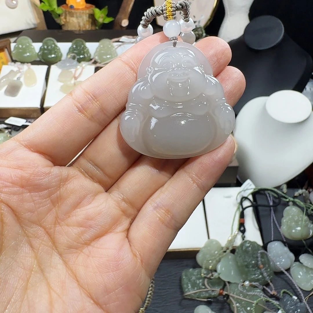 柠***檬和田玉未镶嵌颈饰