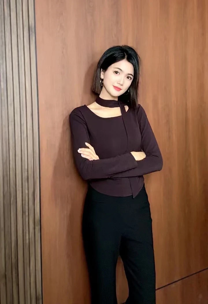 设计感气质飘带长袖T恤新款U领显瘦上衣潮 1228