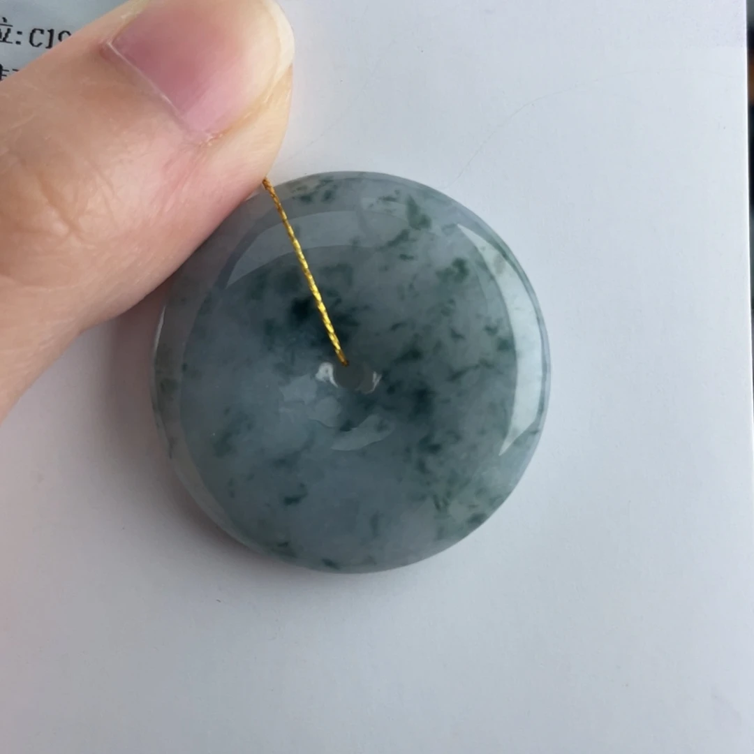 颈饰未镶嵌翡翠平安扣