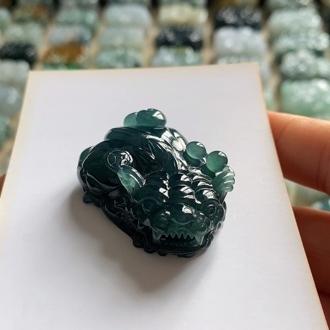 翡翠未镶嵌颈饰天然翡翠貔貅吊坠