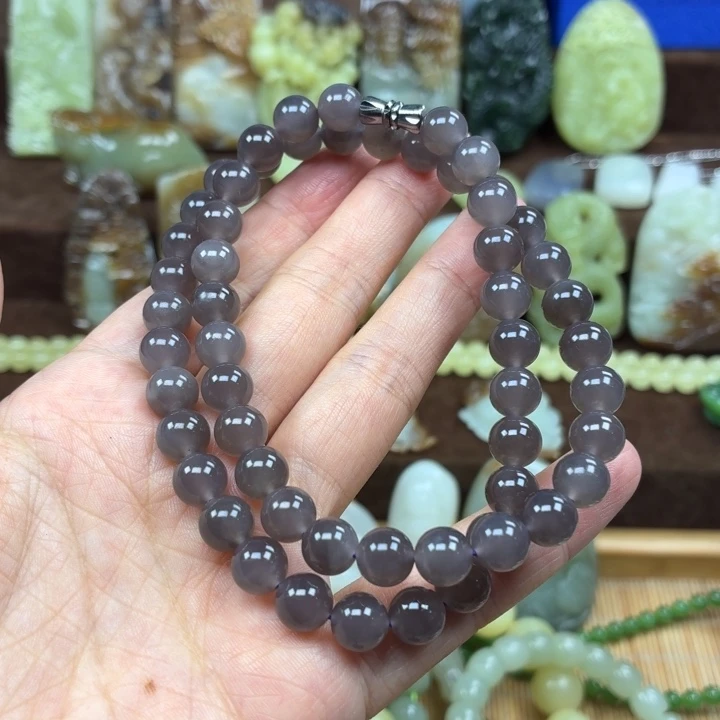 爱***子颈饰未镶嵌和田玉