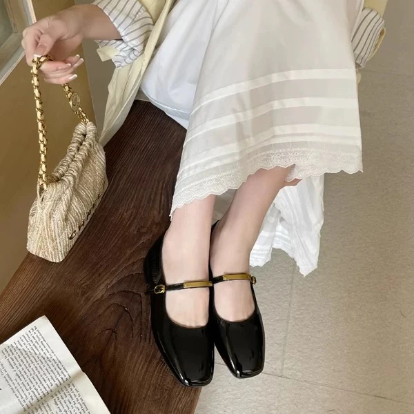 单鞋法式软皮漆皮平底新款一字扣带浅口方头玛丽珍舒适鞋低跟鞋