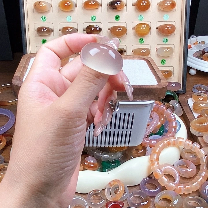 戒指未镶嵌玛瑙/玉髓瑾*