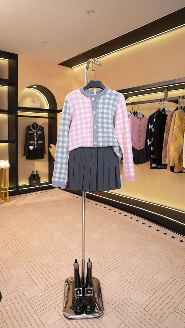 【关关】秋冬百搭套装针织设计师款高定女装时尚 A215